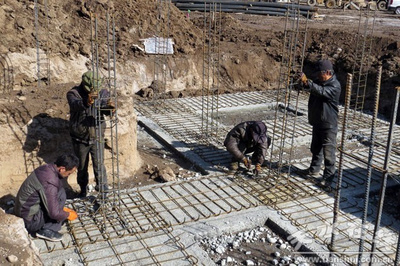 天水秦州區秦嶺鄉 易地扶貧搬遷項目建設正酣，基礎設施建設筑牢安居根基